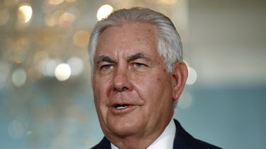 Trump niega que pretenda despedir a Tillerson