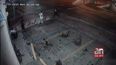 un hombre murio baleado en el estacionamiento de un supermercado en el noroeste del condado
