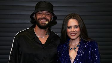 Jesse Huerta y Joy Huerta de Jesse & Joy posan para una foto previo a un concierto en el Auditorio Nacional de la Ciudad de México, el miércoles 1 de octubre de 2025. (Foto AP/Marco Ugarte)