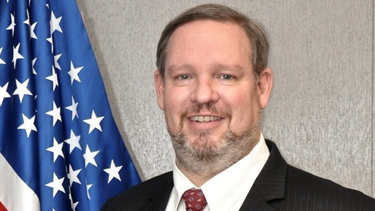 representante de eeuu en cuba defiende permanencia del embargo y sanciones a funcionarios