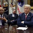 Asesores tratan de contener a Trump de cara a las elecciones