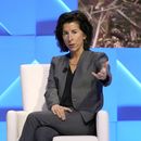 La secretaria de Comercio de Estados Unidos Gina Raimondo en un evento en San Francisco el 15 de noviembre de 2023. (AP foto/Eric Risberg)