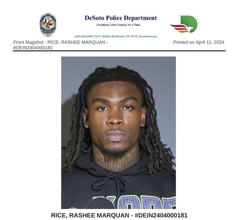 Esta foto proporcionada por el Departamento Policial de DeSoto, Texas, muestra a Rashee Rice, el jugador de los Chiefs de Kansas City, el jueves 11 de abril de 2024 (DeSoto Police Department via AP)