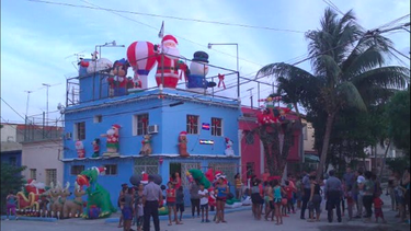 operativo policial contra actividad navidena en la habana, cuba