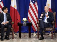 biden celebra su primera reunion con el presidente filipino