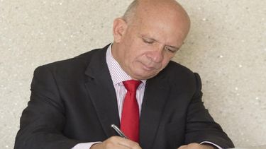 espana reactiva la extradicion de hugo el pollo carvajal a eeuu