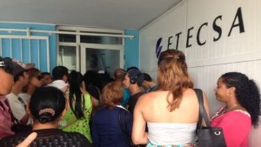 americateve | Ayer domingo los usuarios del "internet cubano" volvieron a amanecer desconectados.