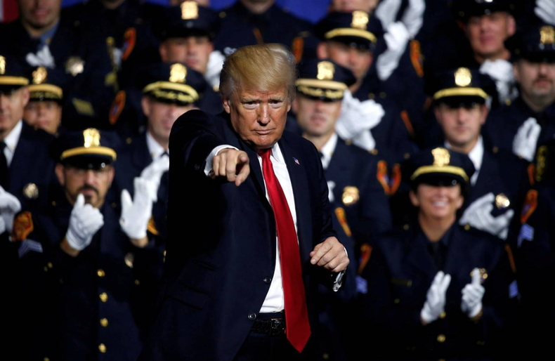 Trump policia