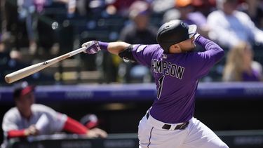Rockies ganan con jonrones de Hampson, Rodgers y Grichuk