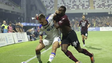 Lecce gana 2-1 a Salernitana, su 1ra victoria en Serie A