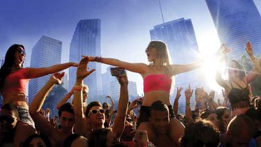 arranca festival ultra en medio de fuertes medidas de seguridad