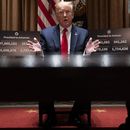 Política y pandemia: Trump visita planta Ford sin mascarilla