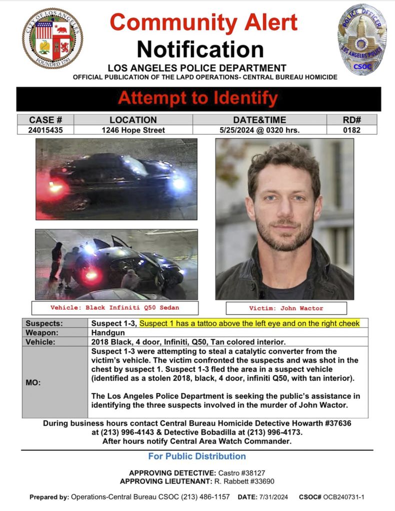 Esta notificación proporcionada por el Departamento de Policía de Los Angeles muestra imágenes de tres sospechosos y el auto que suaron para huir tras el asesinato del actor de General Hospital Johnny Wactor en el centro de Los Angeles donde descubrió a los ladrones llevándose el convertidor catalícito de su auto. (Departamento de Policía de Los Angeles Police Department via AP)
