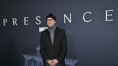 Steven Soderbergh asiste al estreno de Presence en AMC Lincoln Square el jueves 16 de enero de 2025 en Nueva York. (Foto Evan Agostini/Invision/AP)
