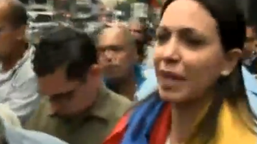 Maduro prohíbe a Maria Corina Machado salir de Venezuela