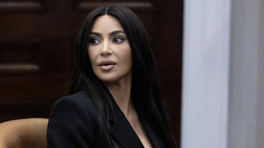 kim kardashian critica las redadas inhumanas de ice en los angeles y alza su voz a favor de los inmigrantes