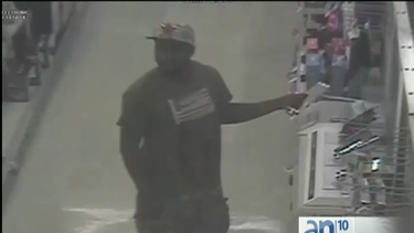 ya esta tras las rejas uno de los dos sospechosos de asaltar hoy varias tiendas en hialeah