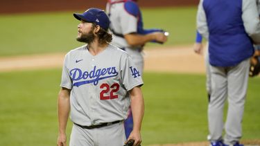 Cerca de casa, otra oportunidad para Kershaw en playoffs