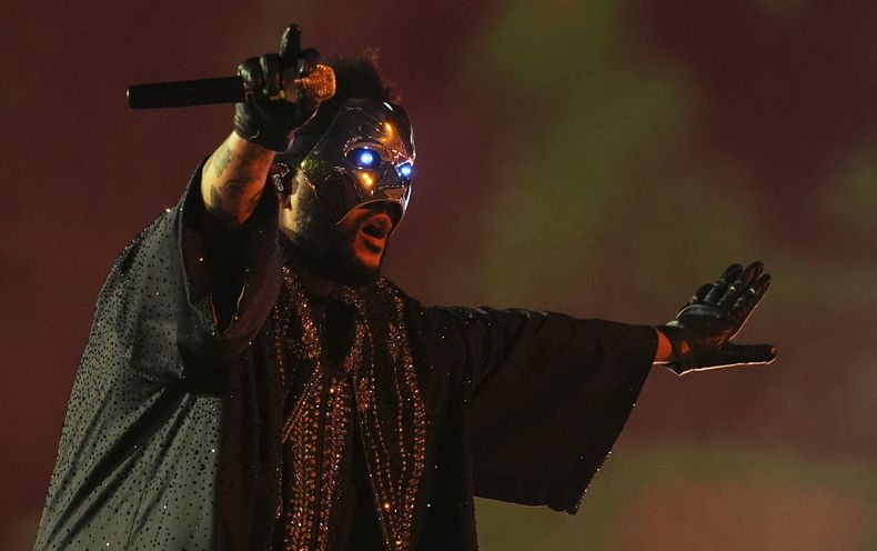 ARCHIVO - The Weeknd se presentará el miércoles 25 de junio de 2025 en el SoFi Stadium en Inglewood, California. (Foto AP/Chris Pizzello, archivo)