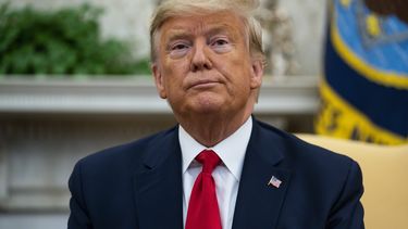 Trump reasigna fondos militares a construcción de muro