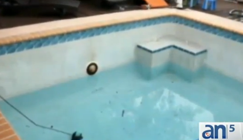 Discuten en comisión del condado nuevas medidas y códigos de electricidad para piscinas.  Estas nuevas ordenanzas siguen a varios incidentes donde niños han sido electrocutados.