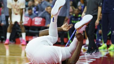 Embiid se perderá al menos 2 partidos con 76ers por esguince
