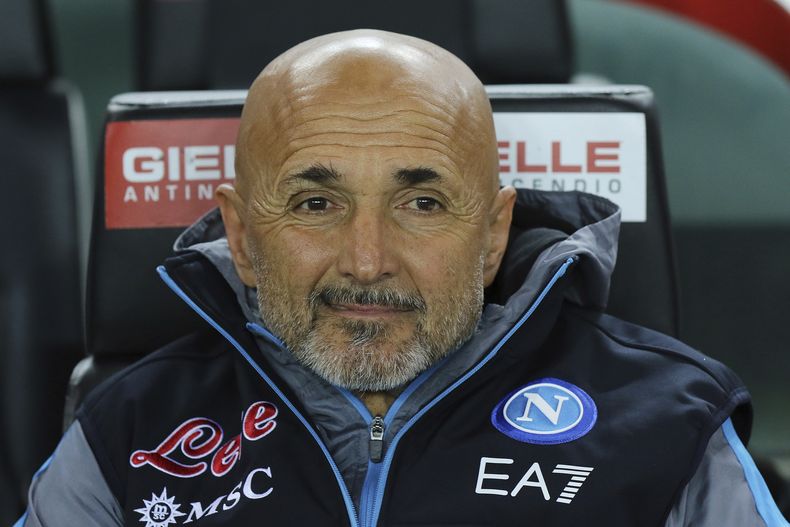 El técnico de Napoli Luciano Spalletti previo al partido contra Udinese en la Serie A de Italia, el jueves 24 de mayo de 2023 en Udine. (Andrea Bressanutti/LaPresse vía AP)