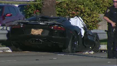 un lamborghini envuelto en llamas y una carrera ilegal en miami beach