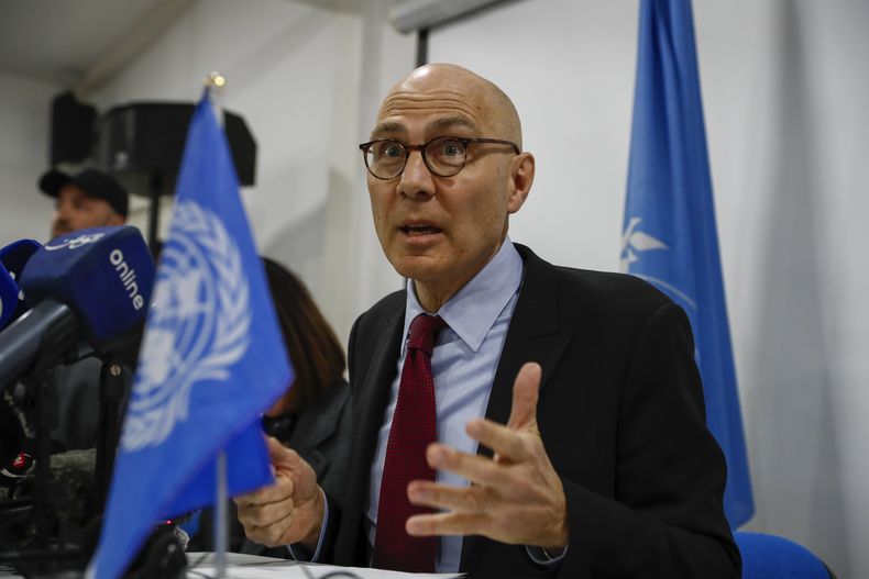 El alto comisionado de la ONU para los Derechos Humanos, Volker Türk, habla con la prensa en Damasco, Siria, el miércoles 15 de enero de 2025. (AP foto/Omar Sanadiki)