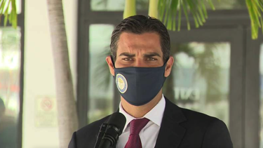 ciudad de miami hace obligatorio el uso de mascaras para todos sus empleados