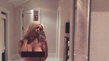 la foto que kim kardashian tuvo que borrar de instagram por excederse con el photoshop