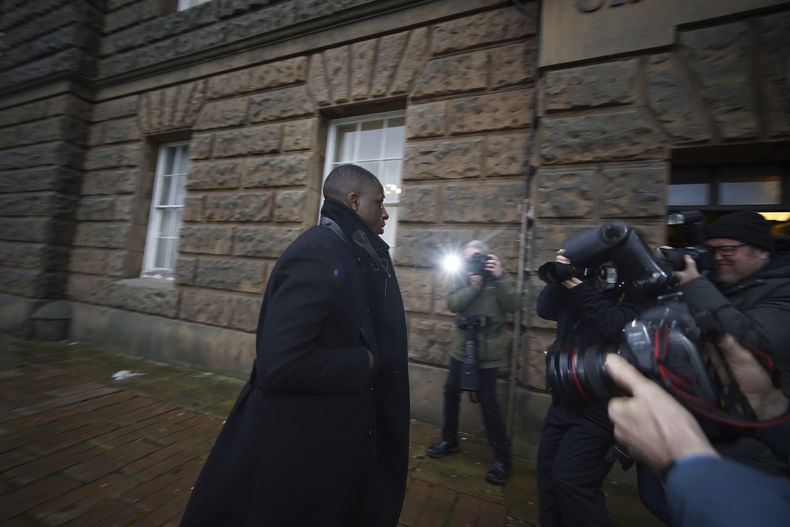 DEP-FUT  MAN CITY-MENDY