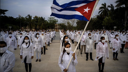 medicos cubanos podran homologar sus titulos en espana