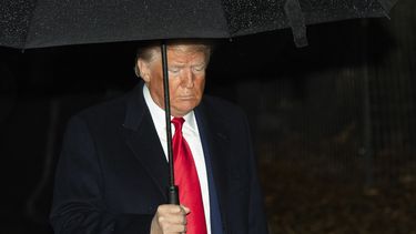 Trump enfrenta pocos cargos, pero significativos