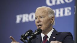 El presidente de Estados Unidos, Joe Biden, habla sobre los planes económicos de su gobierno y el futuro de la economía estadounidense en la Brookings Institution en Washington, el 10 de diciembre de 2024. (AP Foto/Susan Walsh)