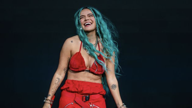 karol g logra historico primer album nº1 en la lista billboard 200