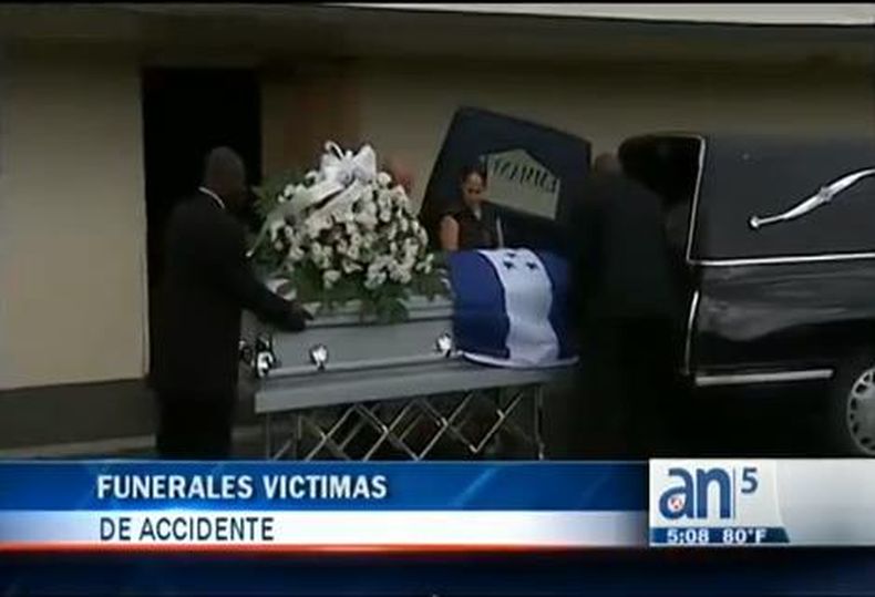 Hoy se realizaron los funerales de un padre y su hija, quienes murieron en un accidente de tránsito en Okeechoobe Road, hace solo unos días.