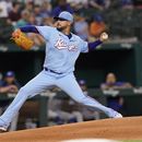 Rangers evitan la barrida ante Azulejos gracias a Pérez