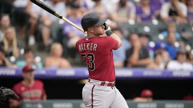 Walker produce 4 en victoria de Diamondbacks sobre Rockies