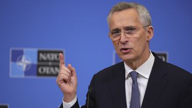 Jefe OTAN: Ucrania está consumiendo municiones muy rápido