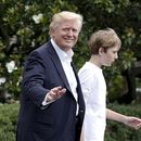 AP VERIFICA: ¿A quién creer, a Trump o su abogado?