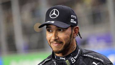 Hamilton pide a redes sociales que frenen abuso en línea