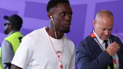 Folarin Balogun, de la selección de Estados Unidos, llega al partido ante Bélgica en Seattle, el lunes 6 de julio de 2026 ((AP Foto/Maddy Grassy)