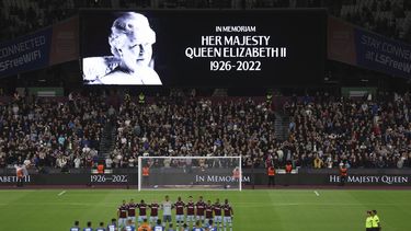 Fútbol británico regresa tras pausa por muerte de la reina