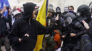 Sublevados rebasaron capacidad de la policía en Capitolio
