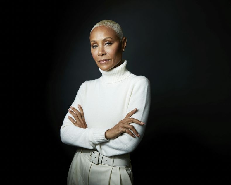 Jada Pinkett Smith posa para un retrato para promoversu libro de memorias Worthy el lunes 16 de octubre de 2023, en Nueva York. (Foto Taylor Jewell/Invision/AP)