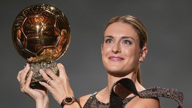 Putellas gana el Balón de Oro femenino por 2do año seguido