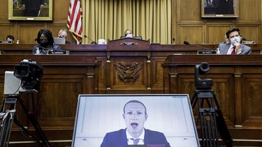 CEOs de 4 tecnológicas reciben pocos golpes de legisladores