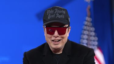 Elon Musk habla durante la Conferencia de Acción Política Conservadora en el Gaylord National Resort & Convention Center, el jueves 20 de febrero de 2025, en Oxon Hill, Maryland. (AP Foto/Jose Luis Magana)