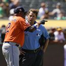 Atléticos pegan sólo 4 hits pero vencen a Astros